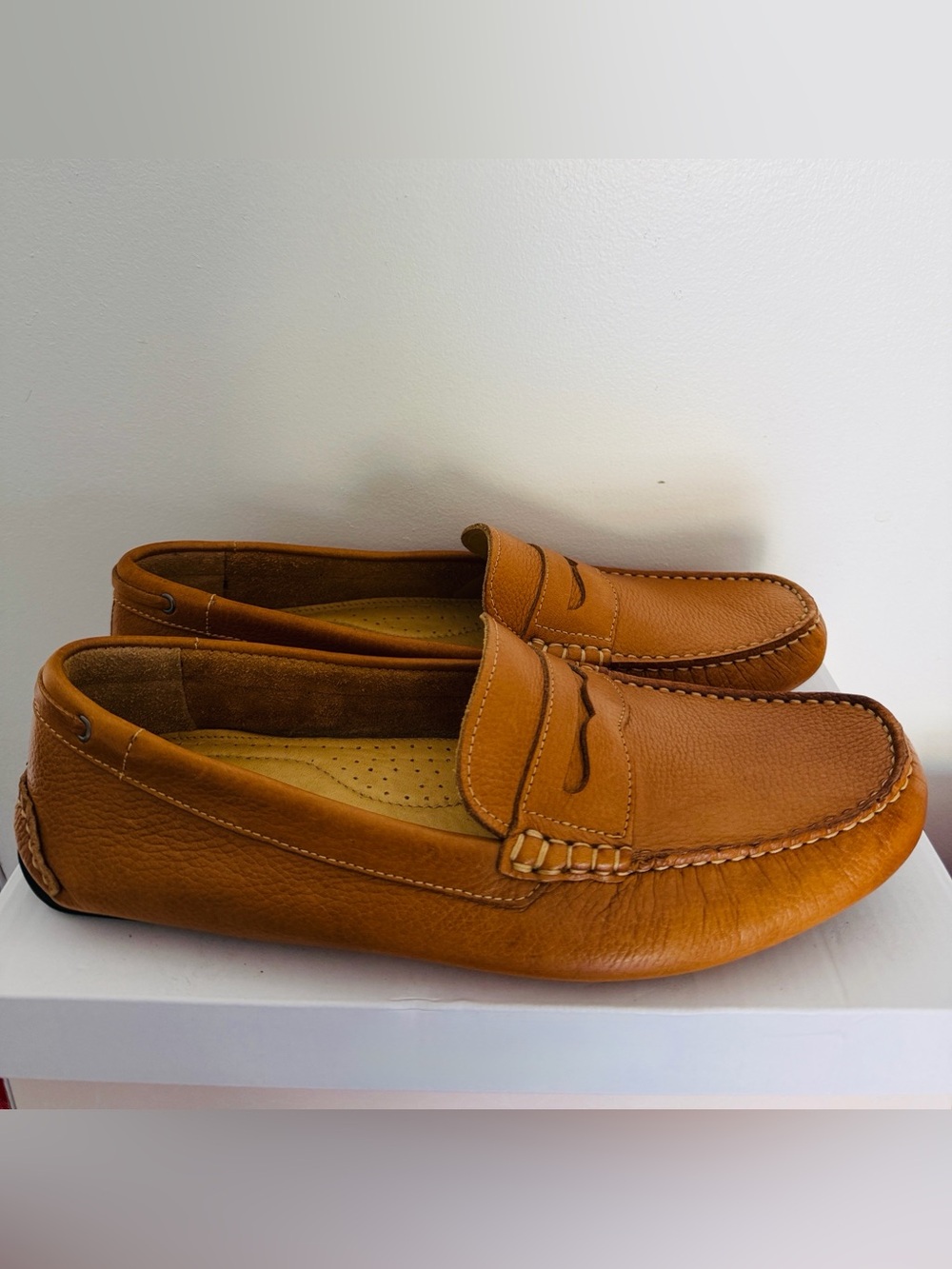 G.H. Bass & Co. Women's Pebbled Tan Leather Penny Loafers - Excellent Condition